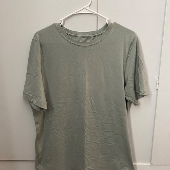 Vuori Sage Green Short Sleeve Tee - Picture 1 of 3
